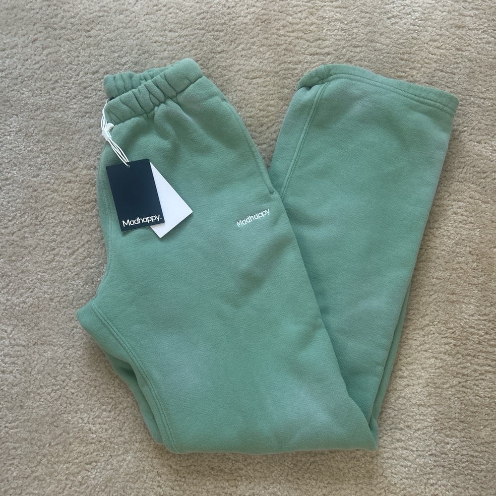 MadHappy Unisex Green Sweatpants